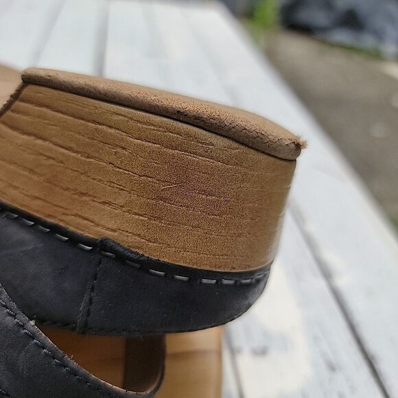 Dansko berry black burnished Leather  suede shoes Size 41 - Picture 7 of 9